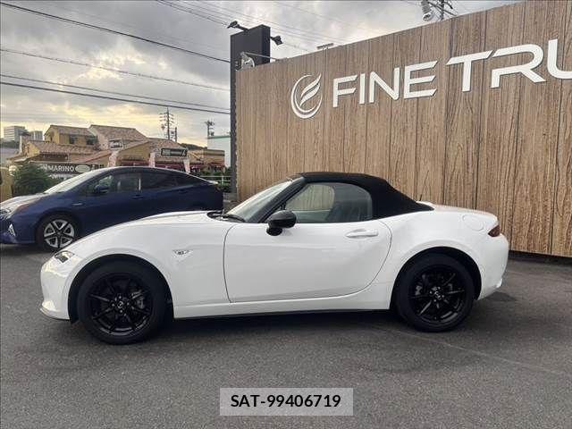 Mazda ROADSTER 2018-08 8563392-17