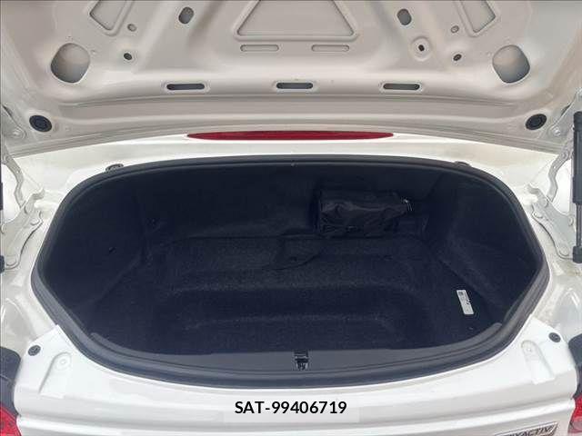 Mazda ROADSTER 2018-08 8563392-6