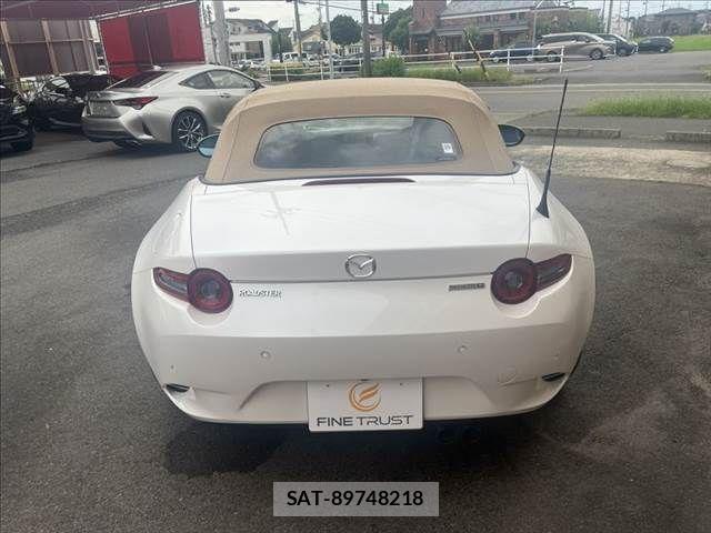 Mazda ROADSTER 2024-03 8628660-12
