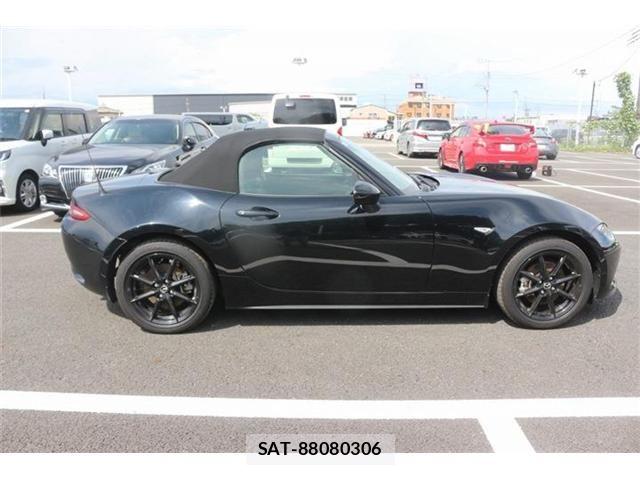 Mazda ROADSTER 2025-04 8628663-7