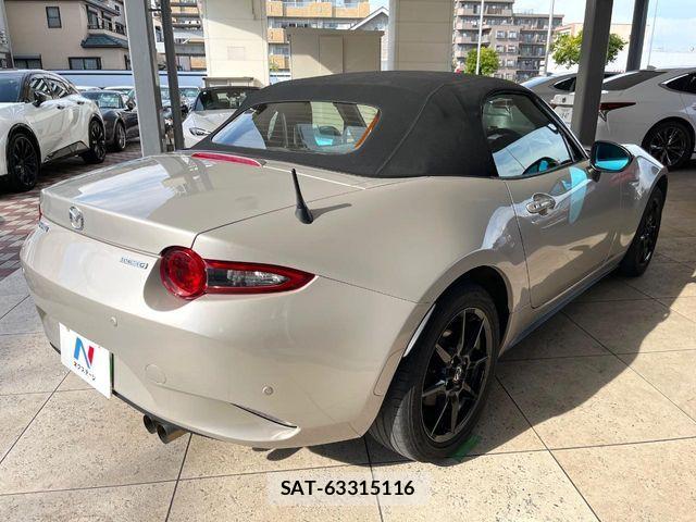 Mazda ROADSTER 2022-09 8628662-15