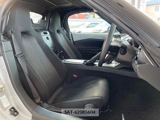 Mazda ROADSTER 2025-09 8628661-10