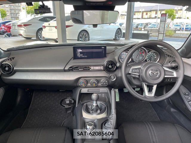 Mazda ROADSTER 2025-09 8628661-1