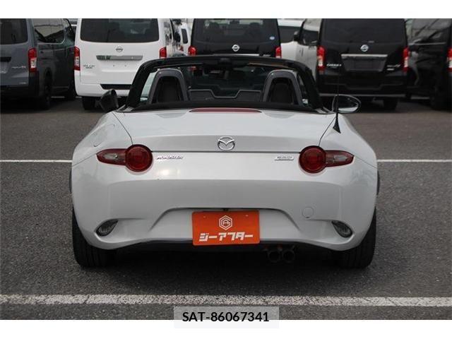 Mazda ROADSTER 2017-05 8628664-11