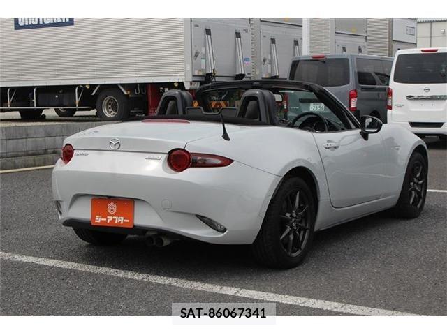 Mazda ROADSTER 2017-05 8628664-12