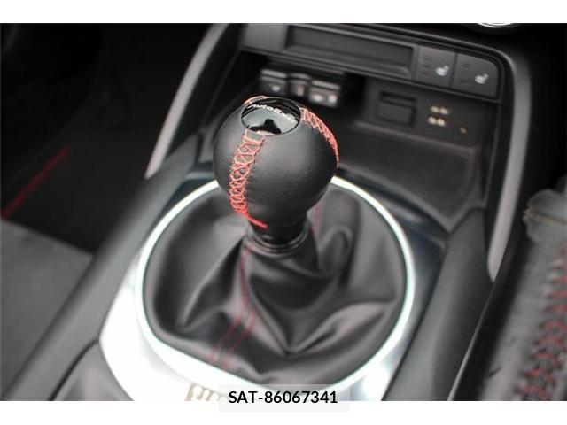 Mazda ROADSTER 2017-05 8628664-5