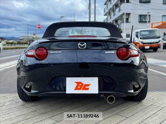 Mazda ROADSTER 2019-04 8661288-13