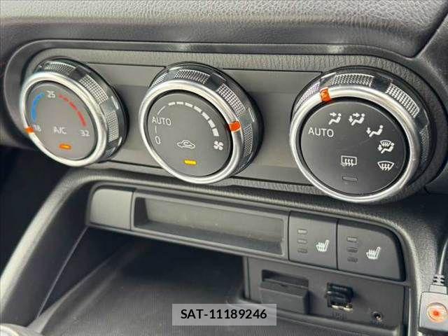 Mazda ROADSTER 2019-04 8661288-18