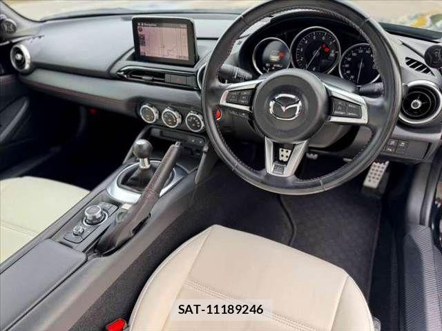 Mazda ROADSTER 2019-04 8661288-1