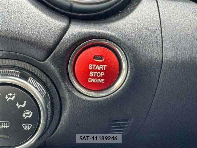 Mazda ROADSTER 2019-04 8661288-19