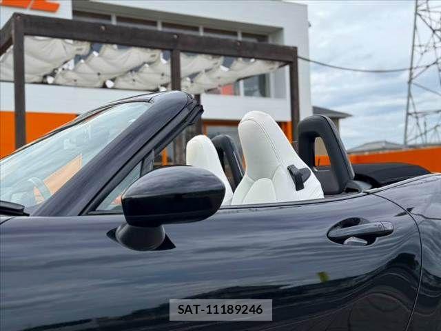 Mazda ROADSTER 2019-04 8661288-4