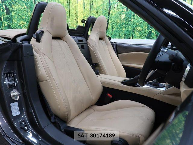 Mazda ROADSTER 2025-11 8666827-9