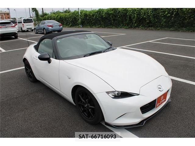 Mazda ROADSTER 2018-09 8686441-5
