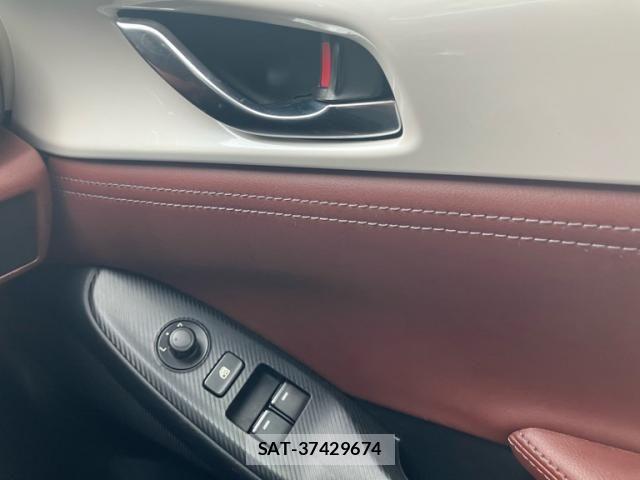 Mazda ROADSTER 2017-12 8686440-15