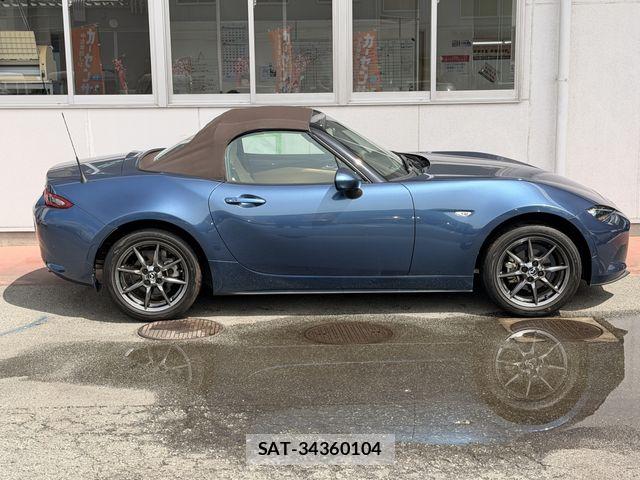 Mazda ROADSTER 2018-08 8745555-3