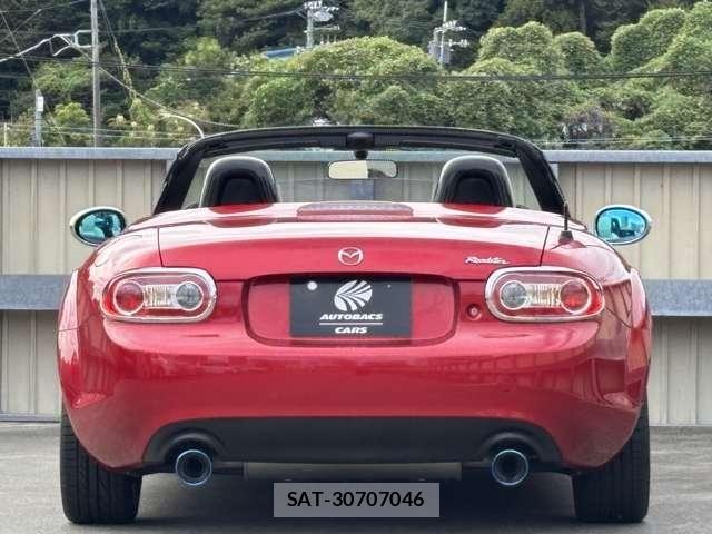 Mazda ROADSTER 2014-06 8745546-13