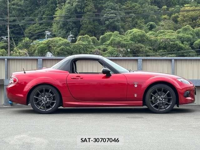 Mazda ROADSTER 2014-06 8745546-14