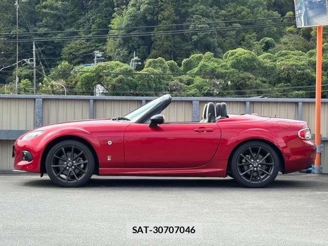 Mazda ROADSTER 2014-06 8745546-17