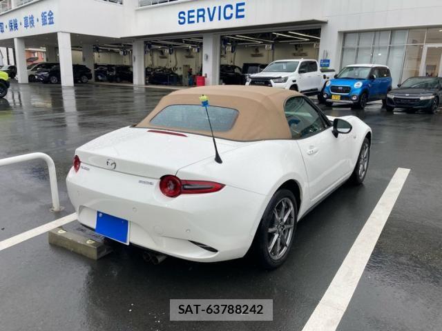 Mazda ROADSTER 2024-07 8745549-2