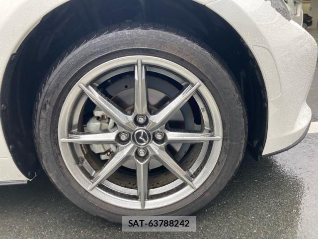 Mazda ROADSTER 2024-07 8745549-5
