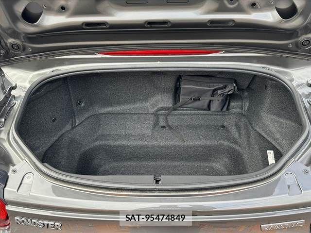 Mazda ROADSTER 2022-02 8745551-17