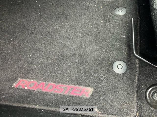 Mazda ROADSTER 2015-06 8745557-26