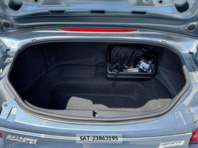 Mazda ROADSTER 2015-09 8797333-12