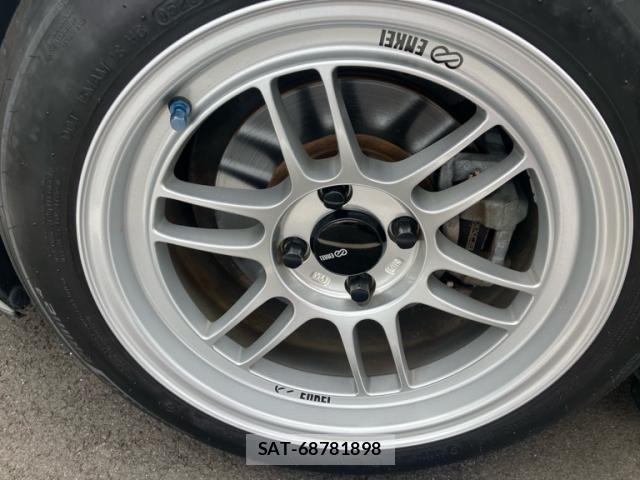 Mazda ROADSTER 2015-09 8797335-4
