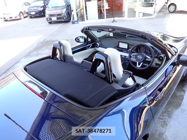 Mazda ROADSTER 2022-01 8831334-9