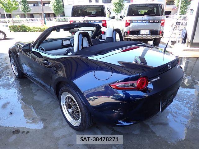 Mazda ROADSTER 2022-01 8831334-8