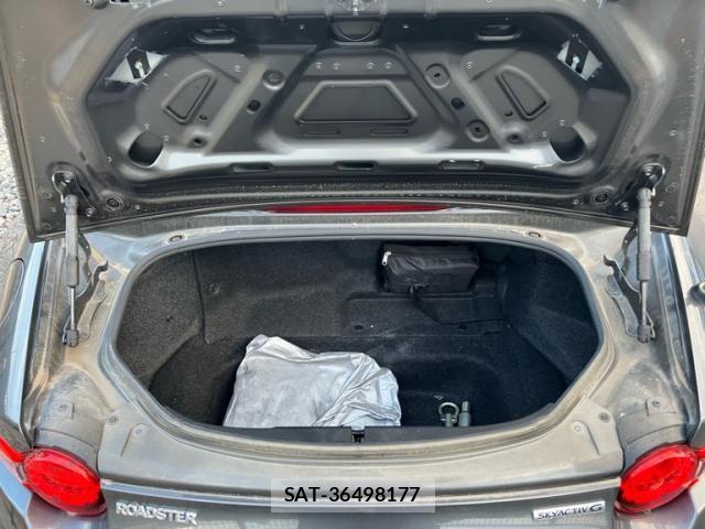 Mazda ROADSTER 2023-01 8831335-11
