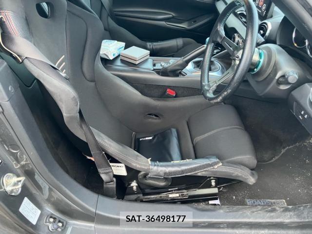 Mazda ROADSTER 2023-01 8831335-12