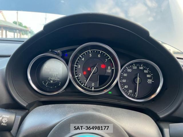 Mazda ROADSTER 2023-01 8831335-16
