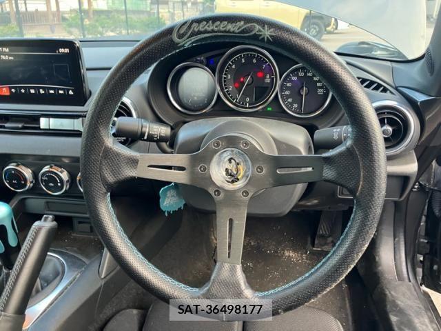 Mazda ROADSTER 2023-01 8831335-17