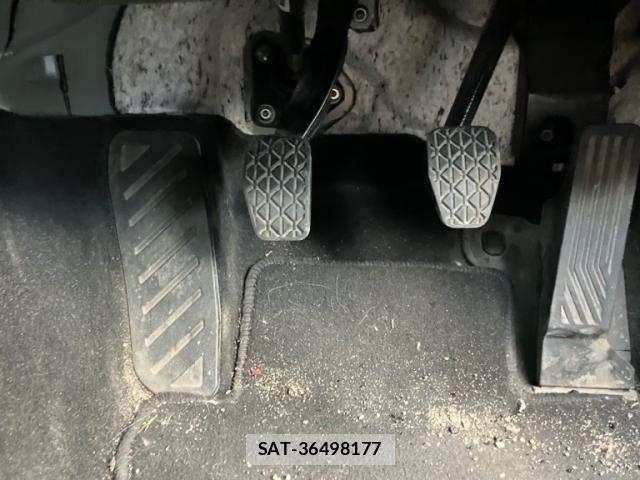Mazda ROADSTER 2023-01 8831335-22