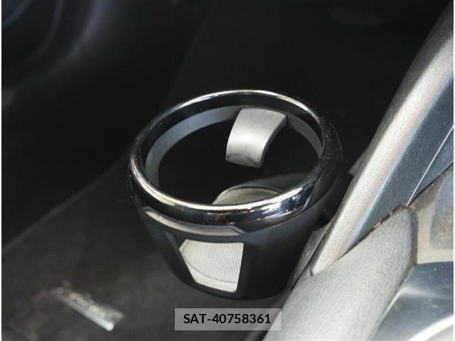Mazda ROADSTER 2018-03 8831339-18