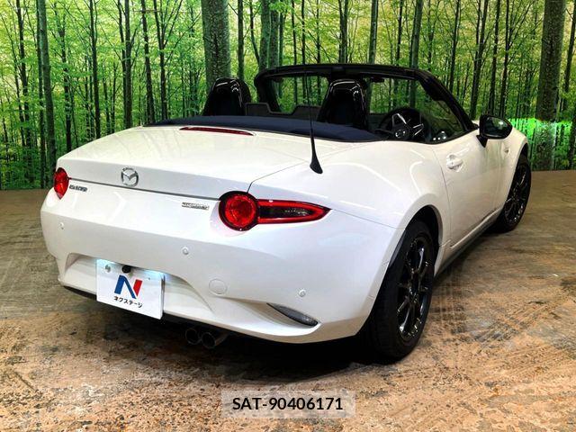 Mazda ROADSTER 2022-04 8831333-10