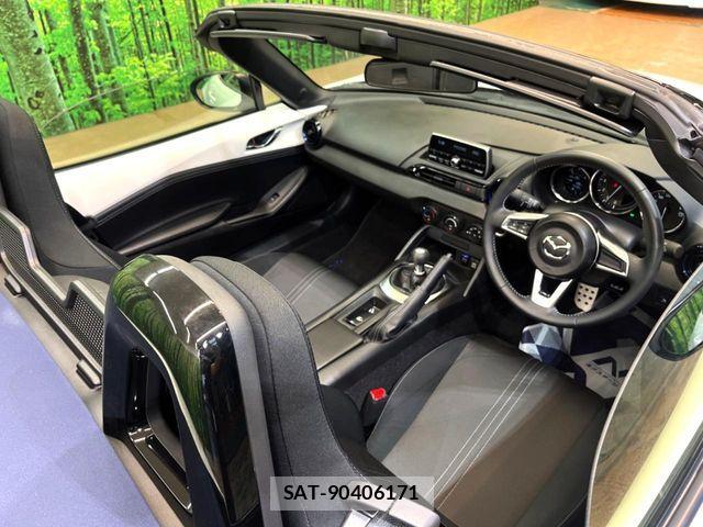 Mazda ROADSTER 2022-04 8831333-1
