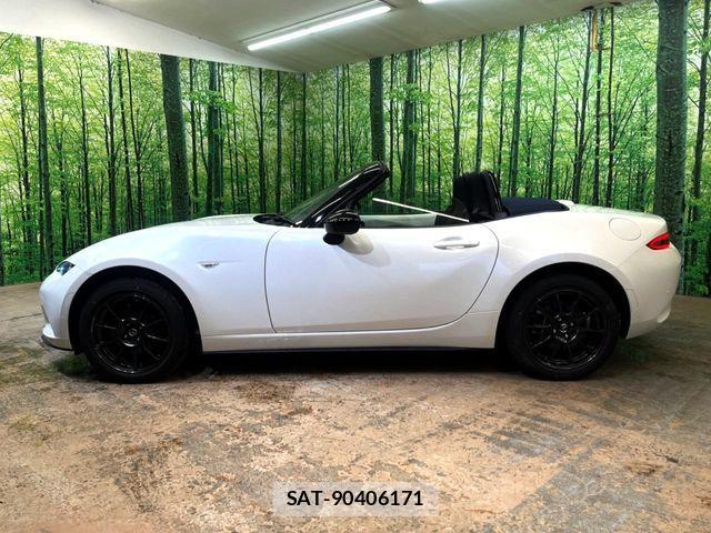Mazda ROADSTER 2022-04 8831333-19