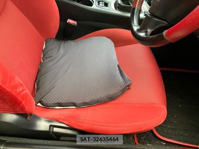 Mazda ROADSTER 2005-04 8831342-10