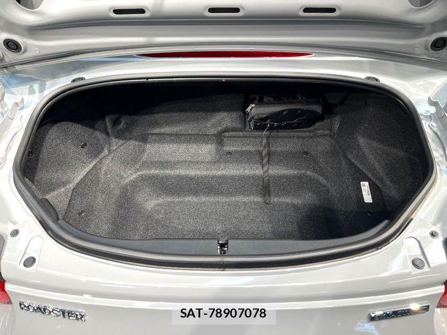 Mazda ROADSTER 2024-03 8831322-8