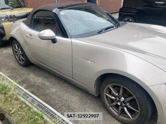 Mazda ROADSTER 2023-01 8831326-9