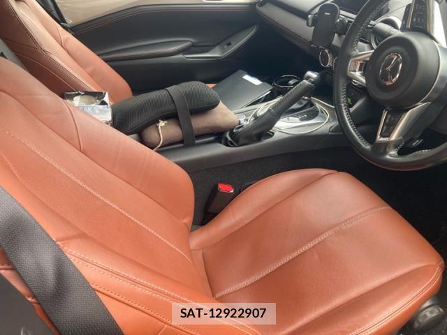 Mazda ROADSTER 2023-01 8831326-17