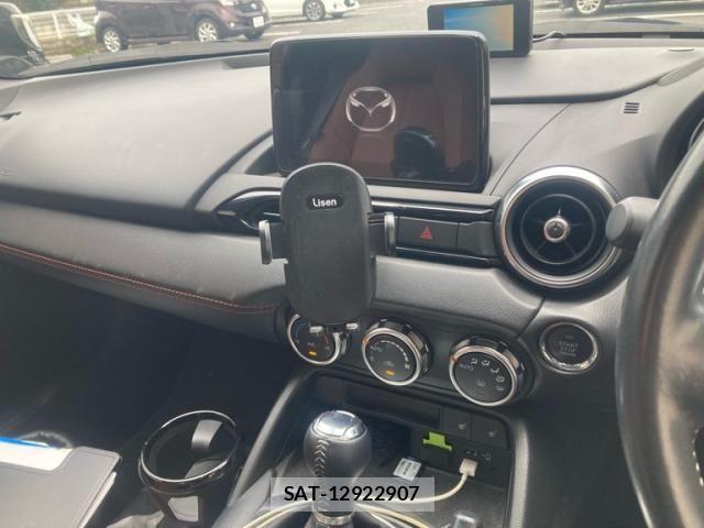 Mazda ROADSTER 2023-01 8831326-19