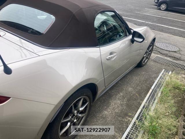 Mazda ROADSTER 2023-01 8831326-7