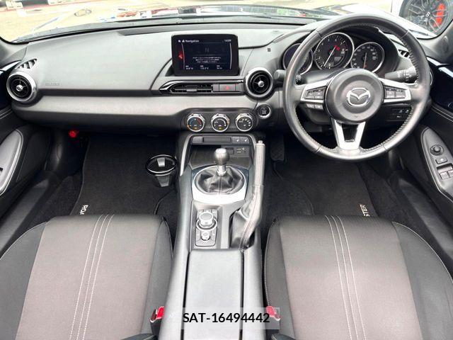 Mazda ROADSTER 2021-04 8831336-1