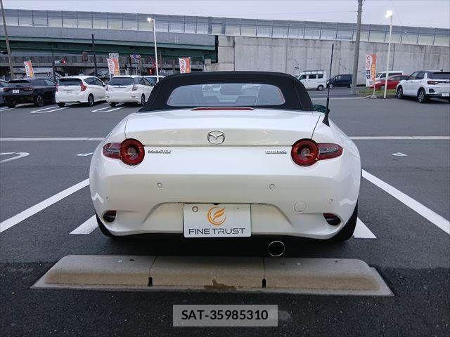 Mazda ROADSTER 2024-02 8831325-17