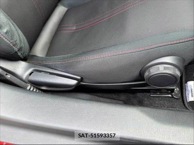 Mazda ROADSTER 2017-12 8831338-26