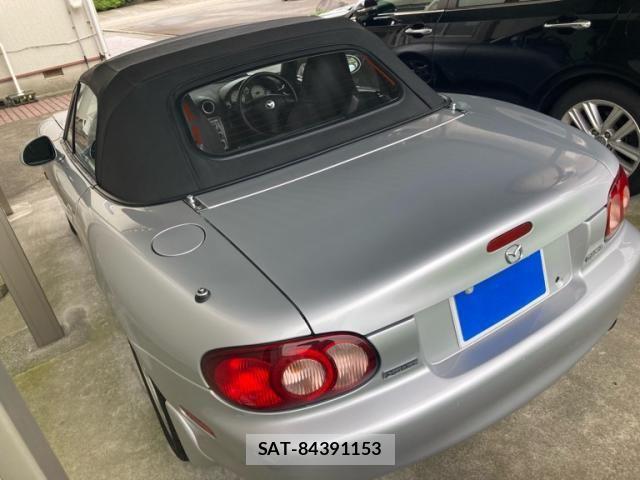 Mazda ROADSTER 2005-04 8831341-1