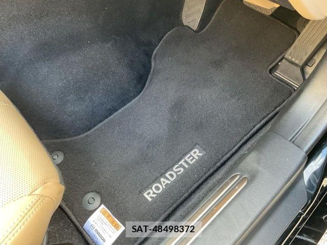 Mazda ROADSTER 2024-09 8850513-26